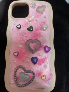 ハート装飾付きピンクiPhoneケース夜光です