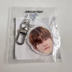 Treasure アサヒ 顔アクキー