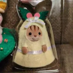 シルバニア　赤ちゃんハッピークリスマスセット　くるみリスの赤ちゃん