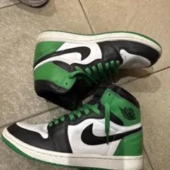 Air Jordan 1 ブラック/ホワイト/グリーン ハイカット