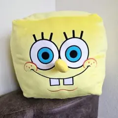 スポンジボブ　むっちり　もっちり　スクエア　クッション　ぬいぐるみ　新品