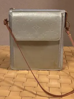 LOUIS VUITTON ヴェルニ モットのサムネイル