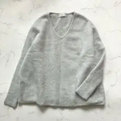 美品✨ 定価2.4万 ガリャルダガランテ ふわふわ ラクーンオーバーVニット