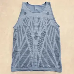 アロヨガ　カットアウト　タンクトップ　aloyoga
