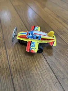 TBM520 飛行機などブリキ野玩具4点
