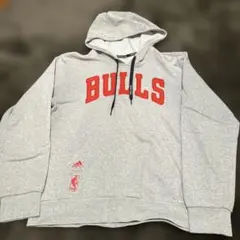 adidas NBAパーカー　BULLS