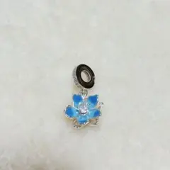 PANDORA ブルーブロッサム　ダングルチャーム