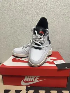 NIKE ホワイト/ブラック スニーカー