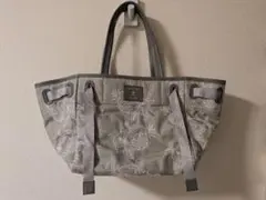 値下げ中【美品】ADMJ刺繍入りグレー トートバッグのサムネイル