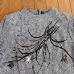 刺繍入りグレー長袖チュニック