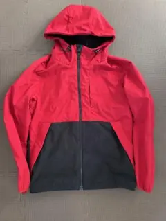 GU 防風フード付き赤黒ジャケット　Ｓサイズ