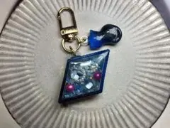 レジン シェイカーキーホルダー ひし形 猫モチーフ