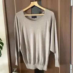 UNTITLED ベージュ 長袖ニットセーター サイズ2
