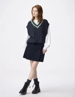 ジーユー　コーデュロイスカート