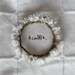 シロツメクサの花冠　花輪　ペーパーフラワー