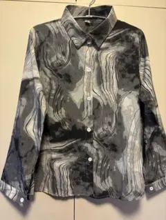 長袖グレー抽象模様シャツ