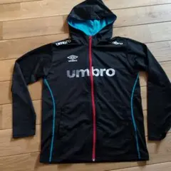 【限定値下げ中】umbro フルジップフード　Sサイズ