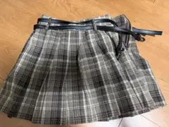 ダーリッチ プリーツスカート