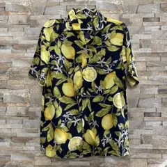 H&M レモン総柄 テロテロ素材の半袖シャツのサムネイル