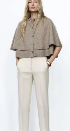 ZARA 【未使用に近い】ハイウエストパンツ オフホワイト　XS