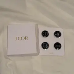 Dior 特典 ノベルティ ピンバッジ チャーム 2023 ウェルカムギフト