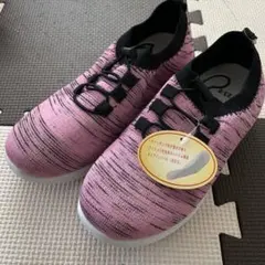 Item thumbnail for item 8bdfdd6f-a3ad-43a6-981c-97cd58f607d3