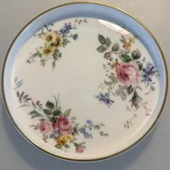 ロイヤルドルトン　花柄 プレート 皿のサムネイル