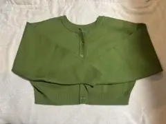 オリーブグリーン ボタン付きカーディガンのサムネイル