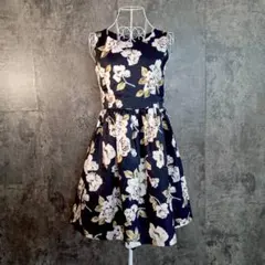 ✨Tocco✨トッコ♡ノースリーブワンピース♡カワイイ♡紺♡花柄()