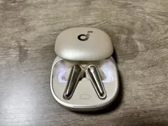 Soundcore Liberty 4 シャンパンゴールド