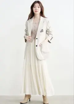 【完売品】COCODEAL ティアードプリーツスカート M/オフ