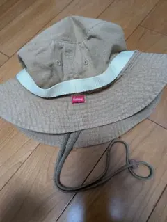 Stussy ベージュ バケットハット　あごひも付き　ステューシー　バケハ