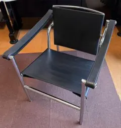 本革 レザー チェア ブラック×シルバー Eileen Gray 大塚家具 - メルカリ