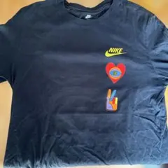Nike カラフルアート 長袖カットソー