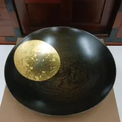 江戸期 黒漆塗 陣笠 時代武具 甲冑 漆塗 朱塗 古民具 骨董品 丸二花菱 江戸期 黒漆塗 陣笠 時代武具 甲冑 漆塗 朱塗 古民具 骨董品 丸二花菱
