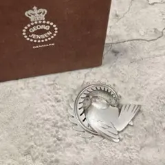 美品　ジョージジェンセン シルバー925 鳥と葉のブローチ　コサージュ　ロゴ 美品 ジョージジェンセン シルバー925 鳥と葉のブローチ