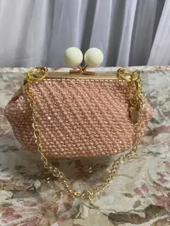 ピンクのビーズがま口バッグ