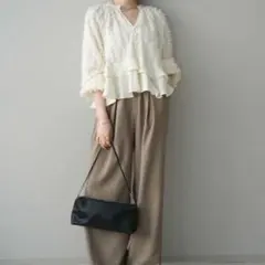 ジャガード ペプラム ブラウス アイボリー フリル 切り替えLumier 同型