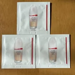 SHISEIDO 資生堂エッセンススキングロウファンデーション試供品220×3