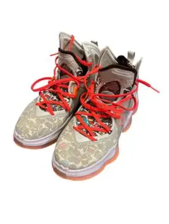 NIKE LEBRON 19