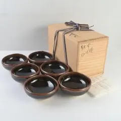 美幸堂 純銅手仕上 紫小紋 鶴亀 茶托揃 5客 茶托 茶道具 金属工芸　木箱付き 美幸堂 純銅手仕上 紫小紋 鶴亀 茶托揃 5客 茶托 茶道具 金属工芸 木箱