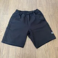 PUMA ブラックショートパンツ　140