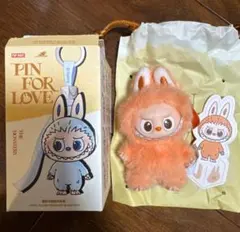 【J】THE MONSTERS PIN FOR LOVE イニシャル　ラブブ