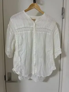 earth ホワイトコットンシャツ 半袖 レース装飾