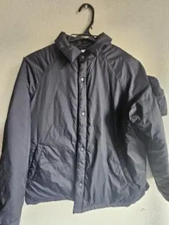 ユニクロ　アニヤハインドマーチパフテックジャケット　140㎝ブラックUNIQLO