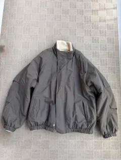 ダークグレー ナイロン ダウンジャケット & アイボリー フリースジャケット