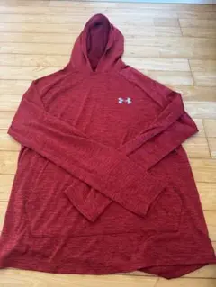 Under Armour 赤 長袖　早い者勝ち！即購入OK！