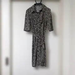 幾何学模様 半袖ひざ丈ワンピース Mサイズ