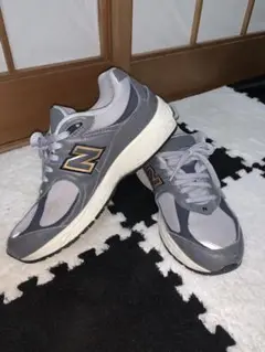 New Balance 2002R グレー スニーカー