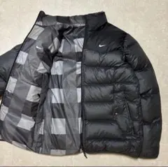 黒 ダウンジャケット